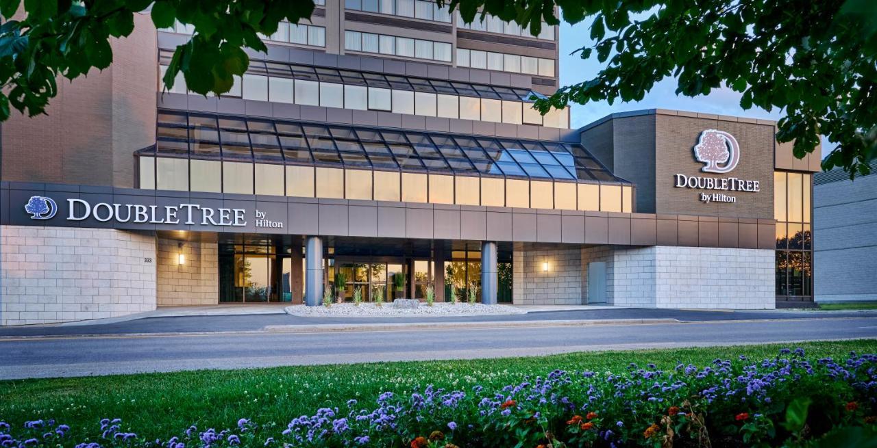 Hotel Doubletree By Hilton Windsor, On Exterior foto